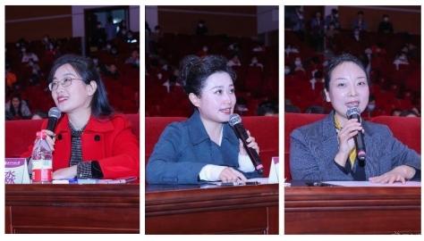 评委点评.jpg