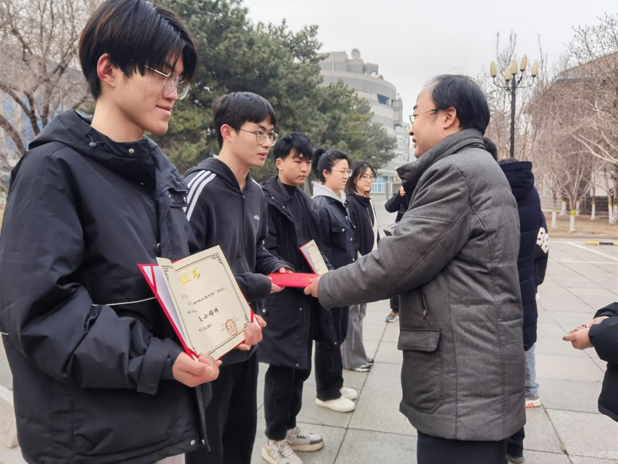 图片1.jpg 图片1.jpg